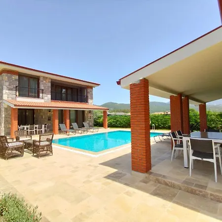 Villa Huema - 6 Bedroom In Kayakoey Oeluedeniz Fethiye