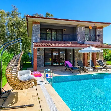 Villa Huema - 6 Bedroom In Kayakoey Oeluedeniz Fethiye