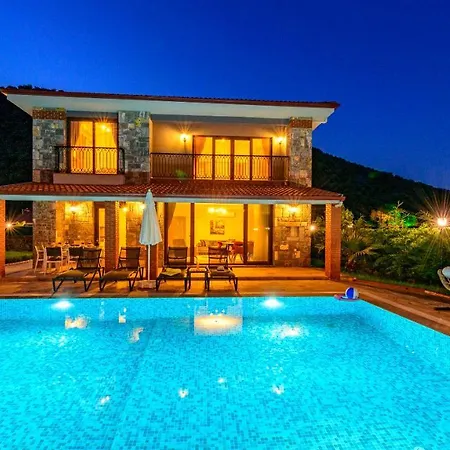 Huema - 6 Bedroom In Kayakoey Oeluedeniz * Fethiye