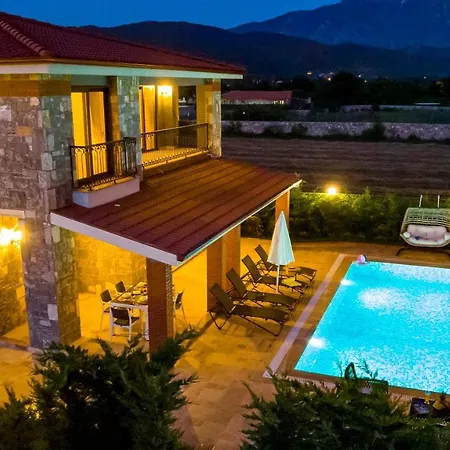 Villa Huema - 6 Bedroom In Kayakoey Oeluedeniz