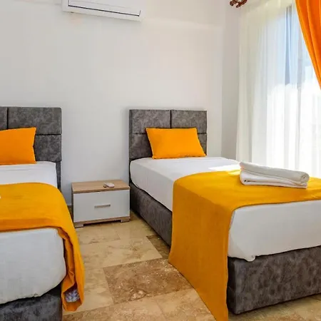Huema - 6 Bedroom In Kayakoey Oeluedeniz Villa Fethiye