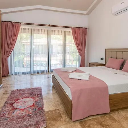 Huema - 6 Bedroom In Kayakoey Oeluedeniz Villa