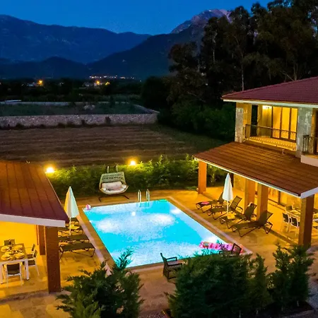 Huema - 6 Bedroom In Kayakoey Oeluedeniz