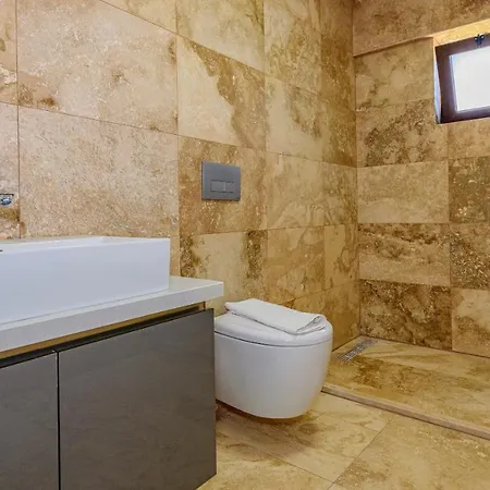 Villa Huema - 6 Bedroom In Kayakoey Oeluedeniz *