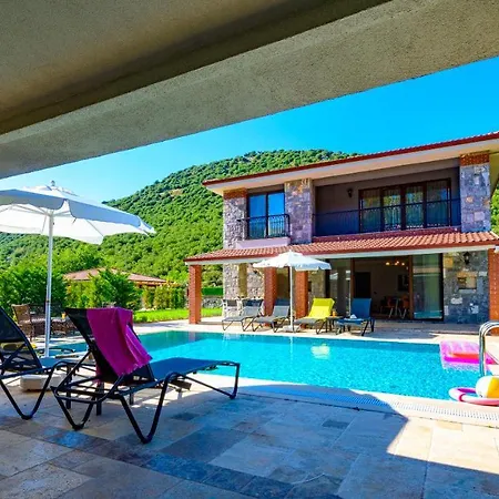 Huema - 6 Bedroom In Kayakoey Oeluedeniz * Fethiye