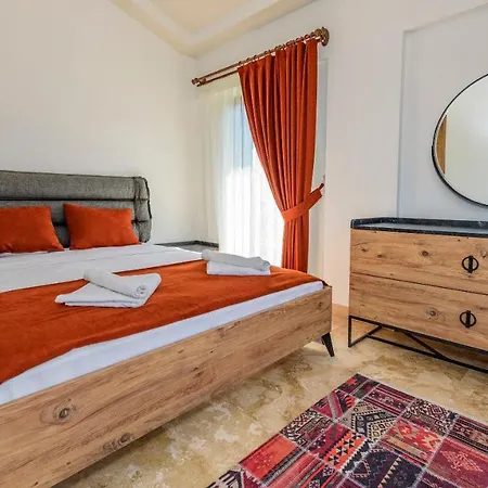 Huema - 6 Bedroom In Kayakoey Oeluedeniz * Fethiye